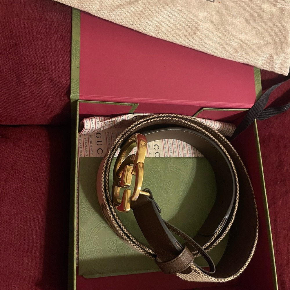 Men Gucci belt